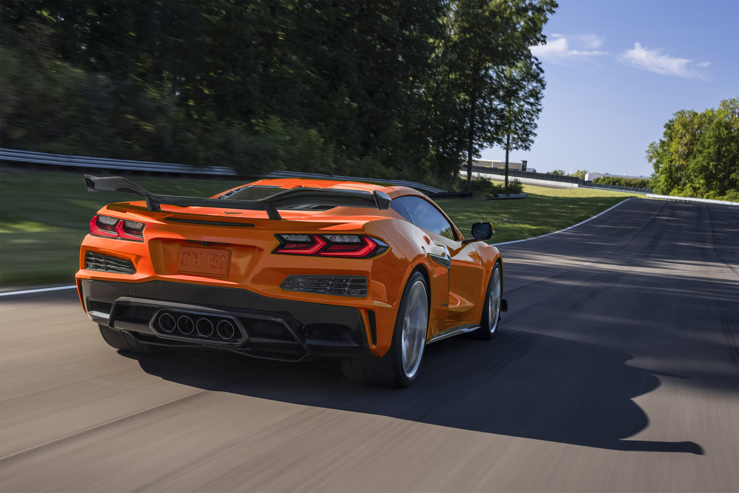 Corvette Engineers Verify That Manual Transmission for C8 is Not Being Developed