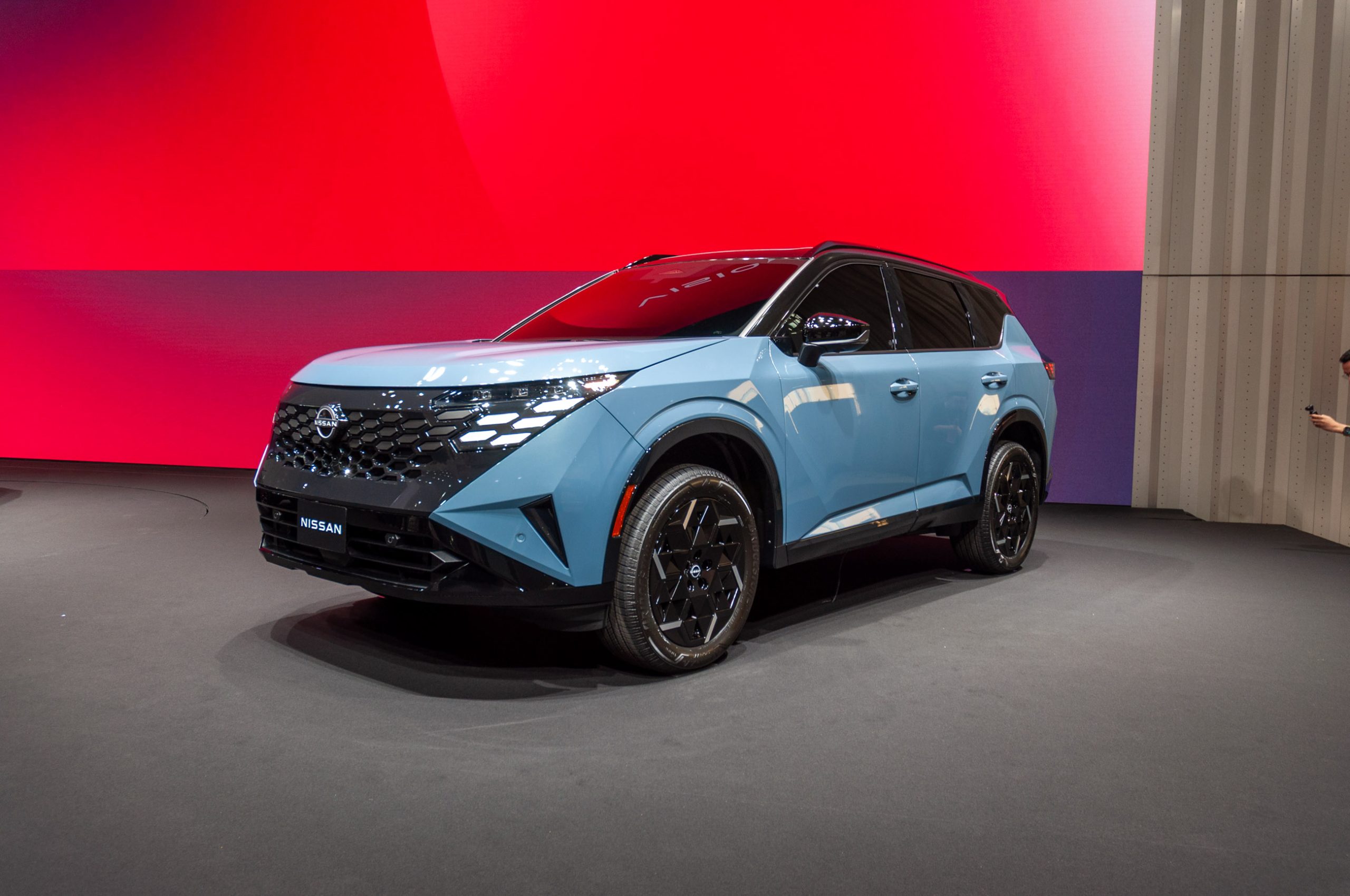 2027 Nissan Rogue Hybrid Prototype: A Comprehensive Examination of Nissan's Newest Advancement