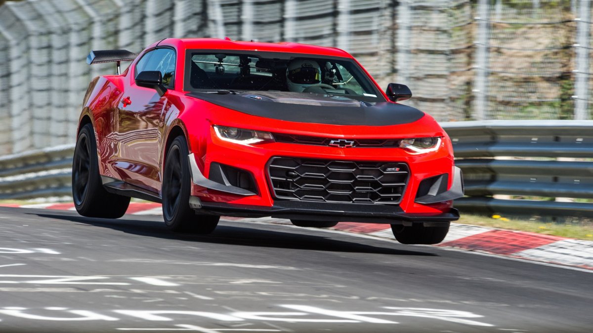 Design Anticipations for a Fresh Camaro in the Transforming Pony Car Segment