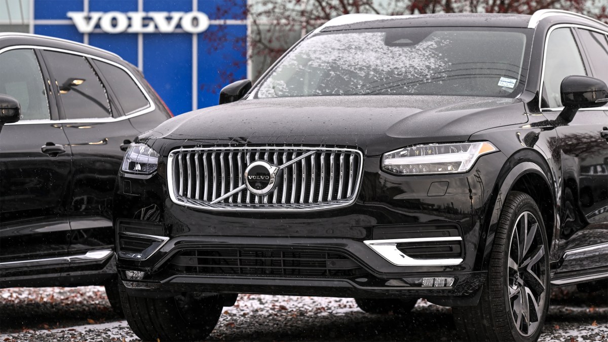 Volvo Announces 32% Drop in US Sales as Inventory Levels Climb