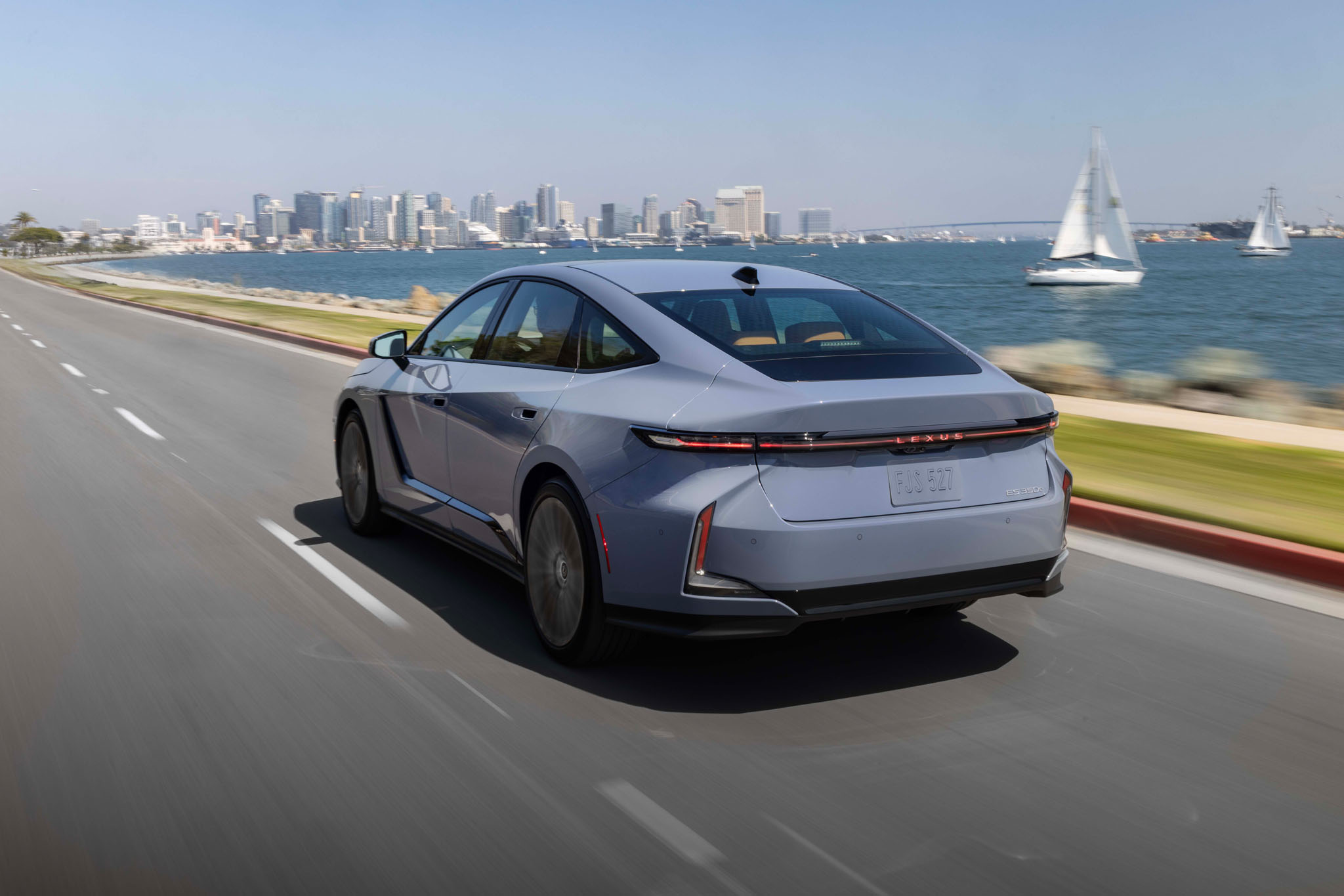 2026 Lexus ES Initial Drive Assessment: In-Depth Analysis of the Fresh Luxury Sedan Offered in Electric and Hybrid Versions