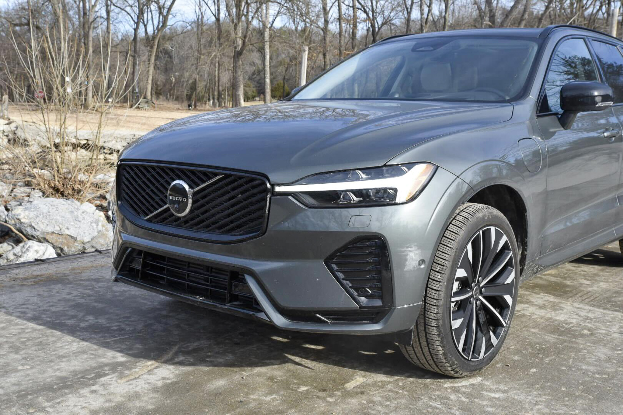 2026 Volvo XC60 T8 Recharge: An In-Depth Analysis of Its Comfort and Performance Attributes