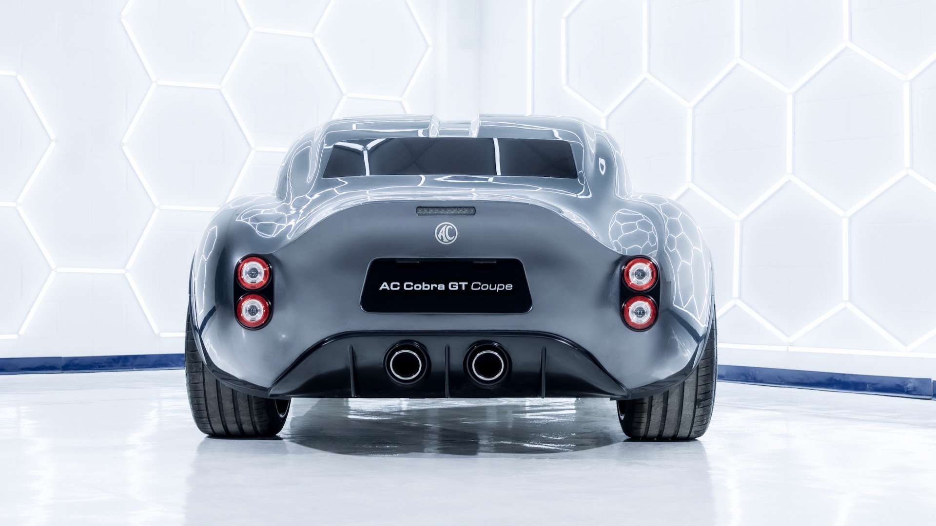 AC Cobra GT Coupe Debuts Fixed Roof Configuration for Classic Model for the Initial Time