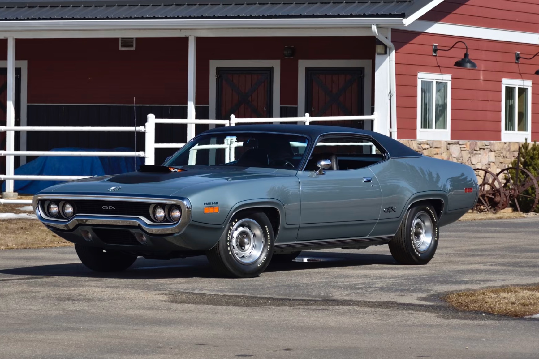 For Sale: Exclusive 1971 Plymouth Hemi GTX - Only 11 Made Featuring 426 V8 Engine and Four-Speed Gearbox