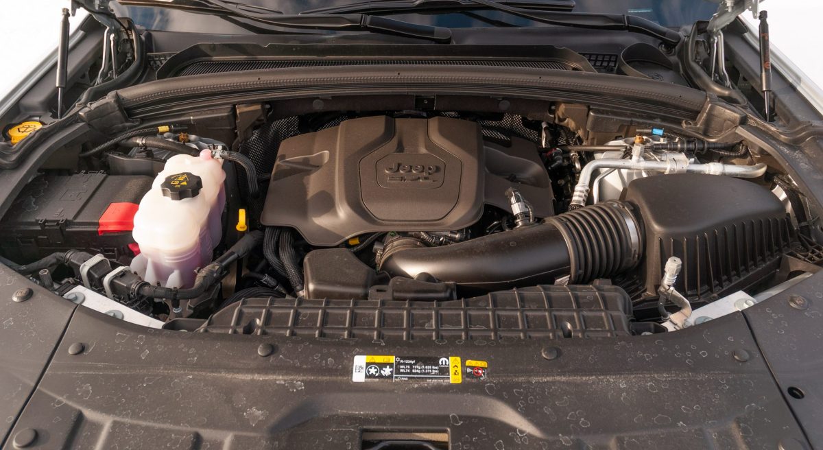 Jeep Affirms that the Hemi V8 is an Inappropriate Choice for the Grand Cherokee