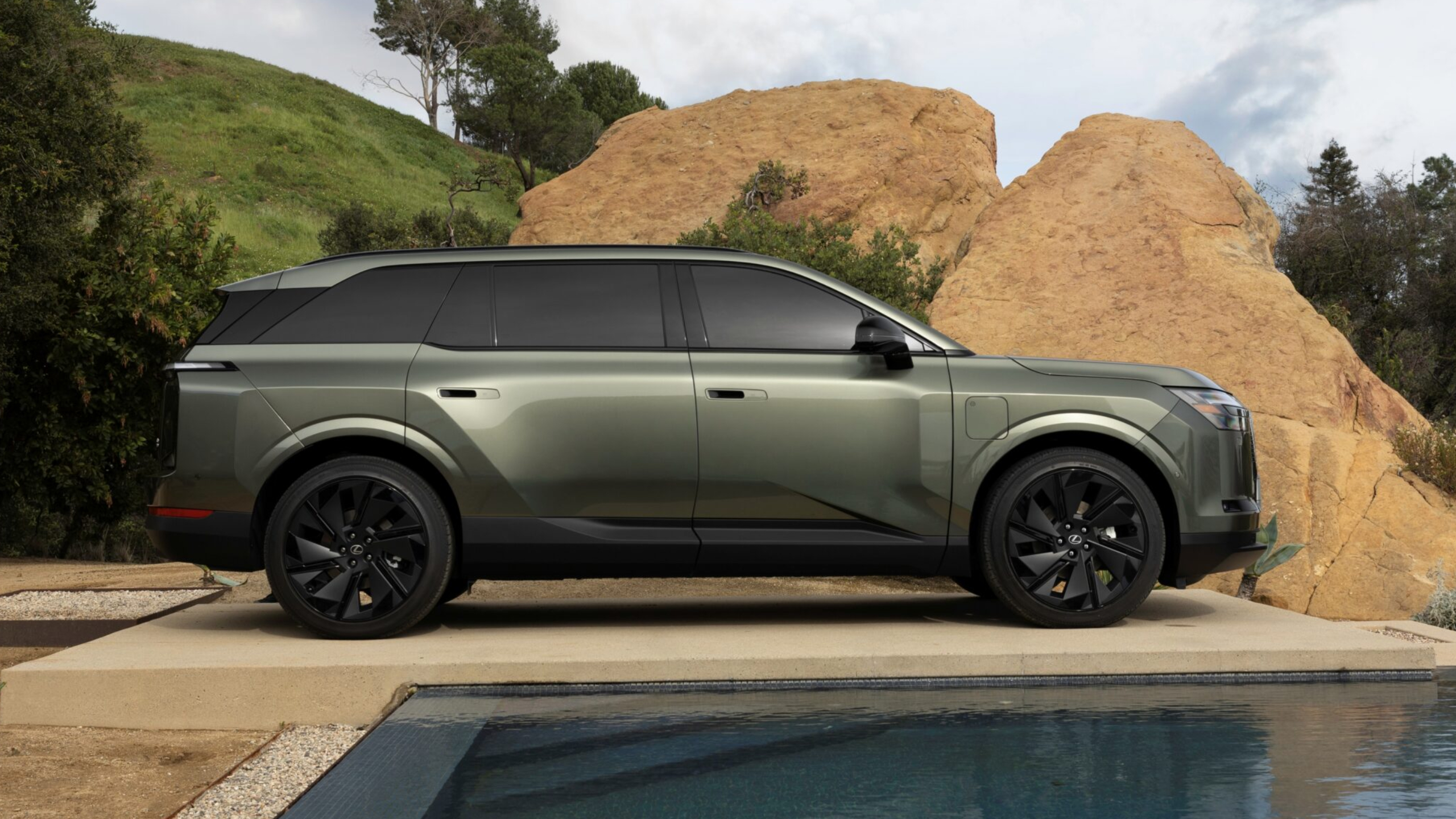 Lexus Unveils Its Inaugural Three-Row Electric SUV