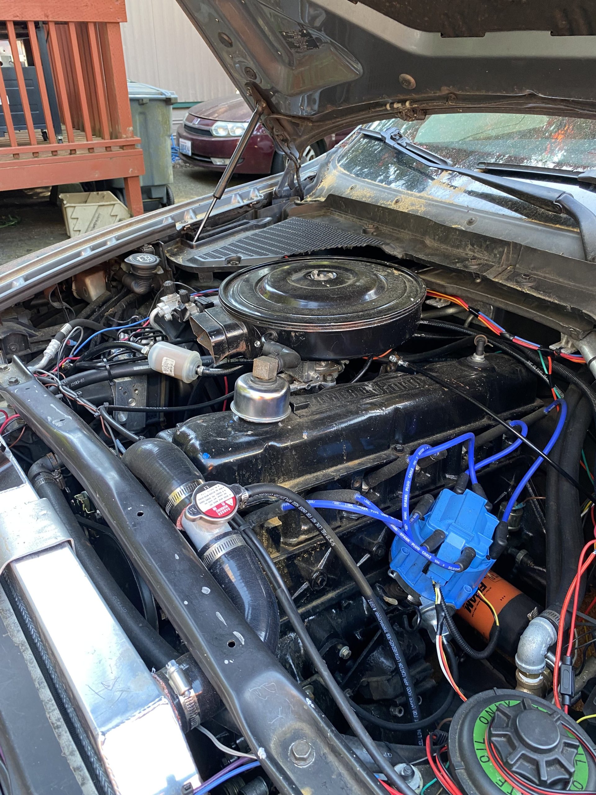 Shadetree Mechanic Skillfully Swaps Defective BMW X5 Engine with Vintage Ford I6