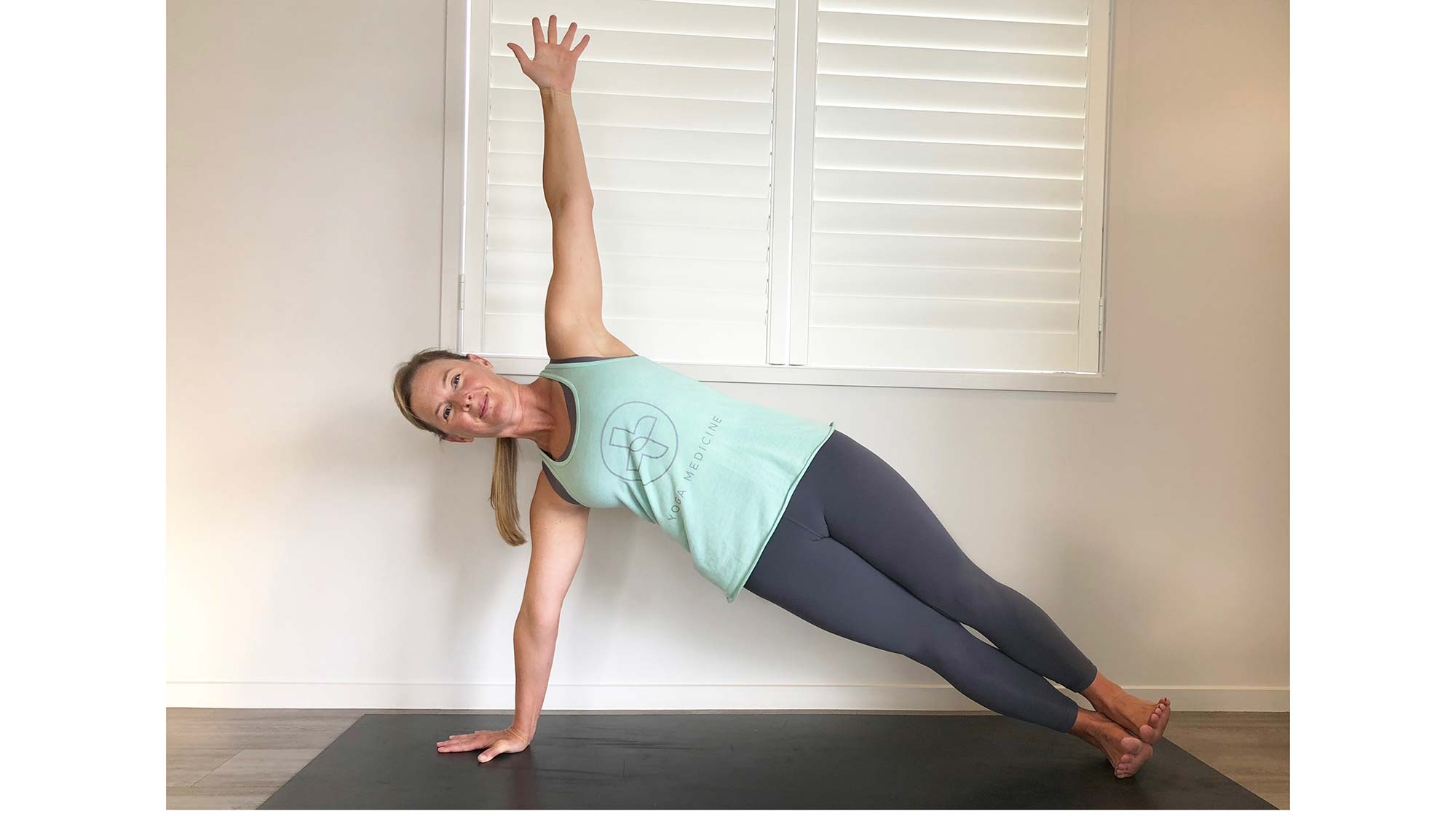 06-Side-plank side plank yoga pose