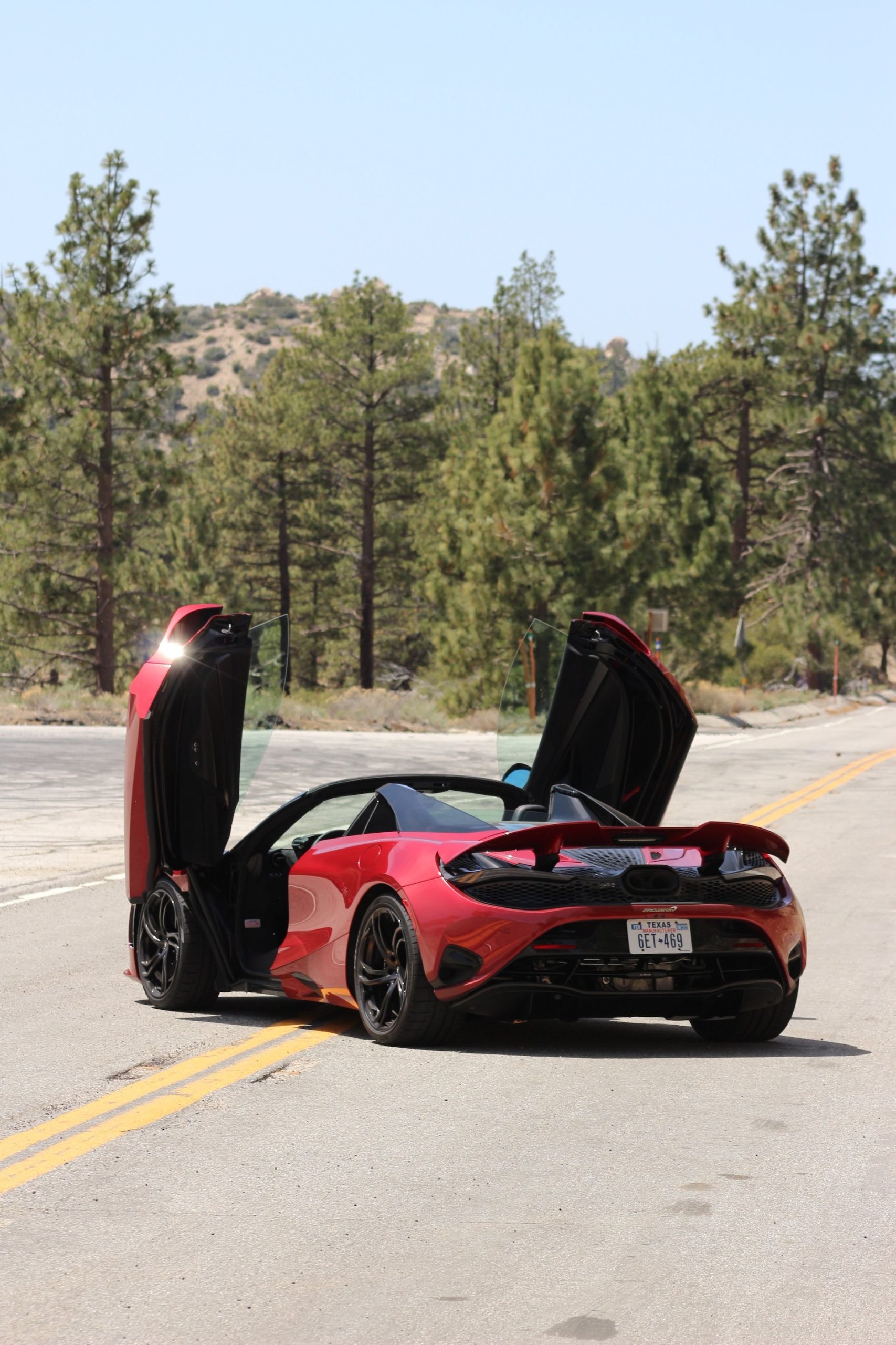 2026 McLaren 750S Spider Evaluation: A Study of Supercar Capability and Driving Difficulty