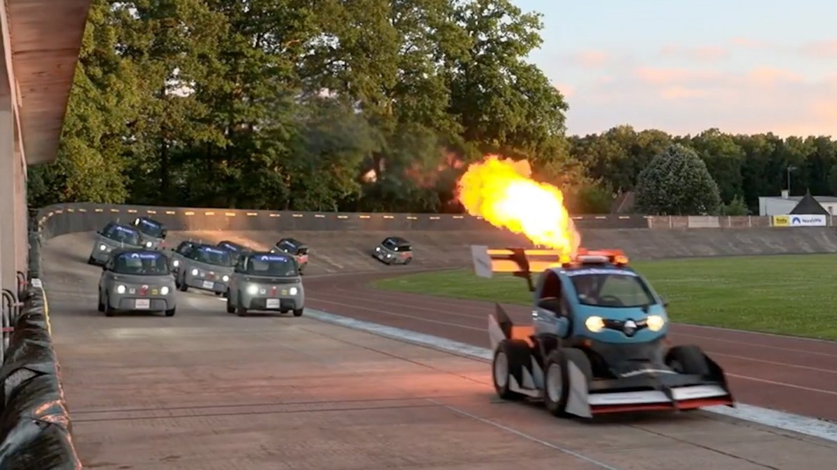 Fire-Breathing Twizy 'Unsafe Vehicle' Takes Charge of 100-Lap Citroen Ami Race at Velodrome