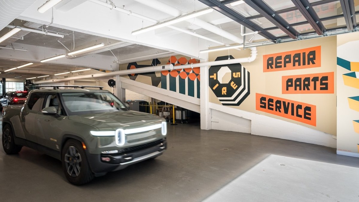 Rivian Shortens Service Wait Times: RJ Scaringe Unveils Enhancements