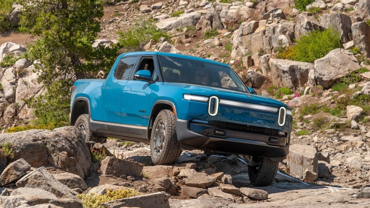 Rivian's CEO Guarantees Roadside Support for Vehicles Stuck in Mountainous Areas
