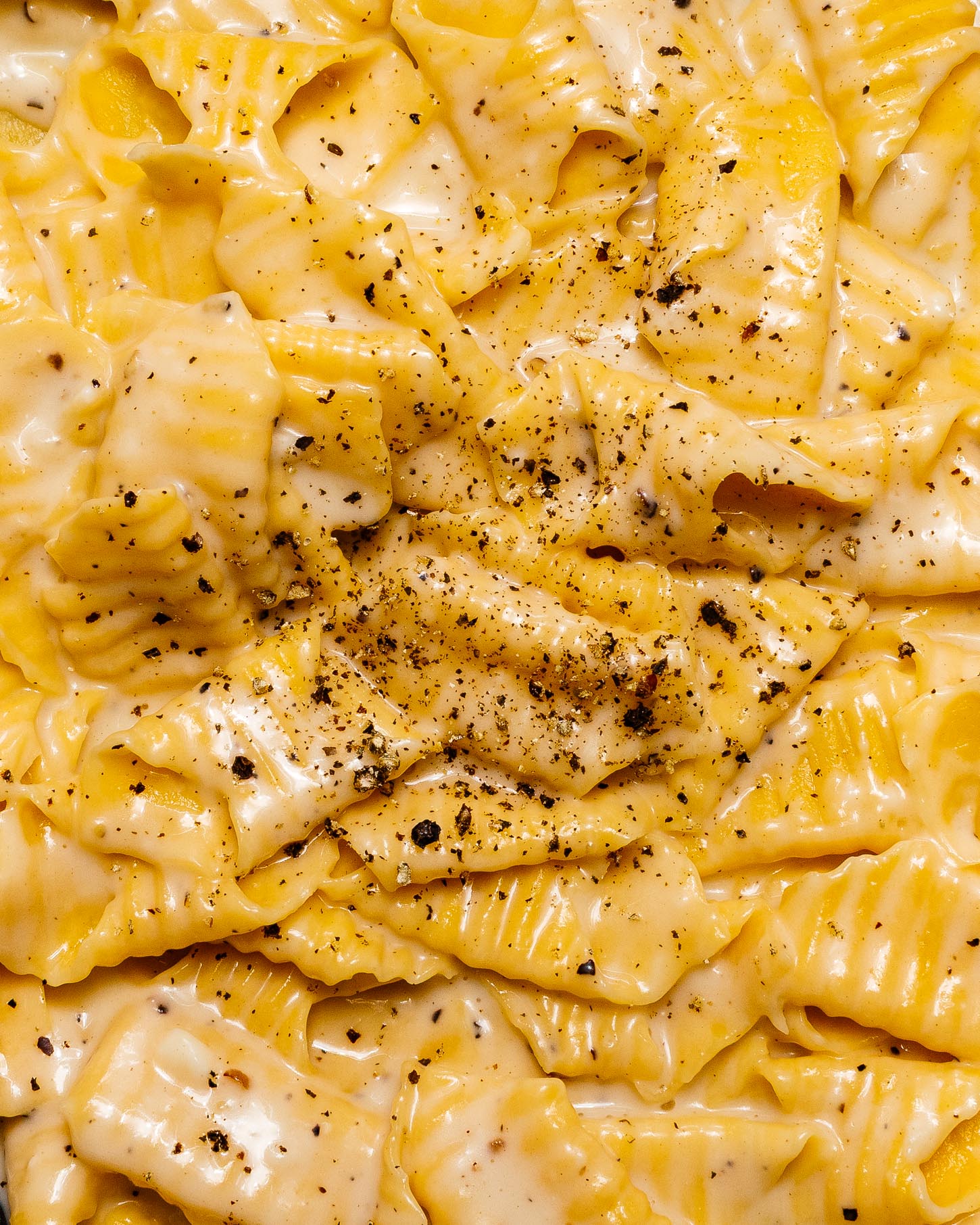 Creamiest Pepperiest Cacio e Pepe Pasta
