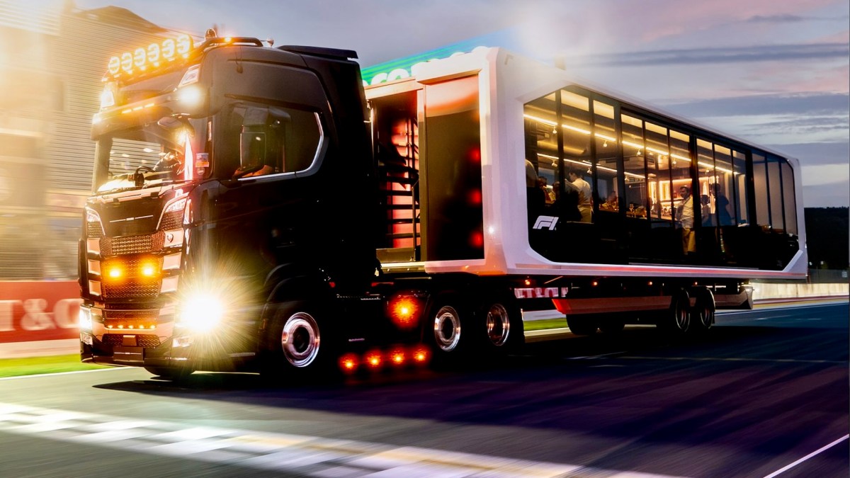 F1 Presents Unique Culinary Journey for Affluent Enthusiasts on a Mobile Flat Bed While on Track Rides