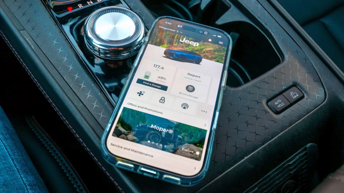 Stellantis Provides 10 Years of Complimentary Remote Start Service, Pioneering a New Standard for the Industry