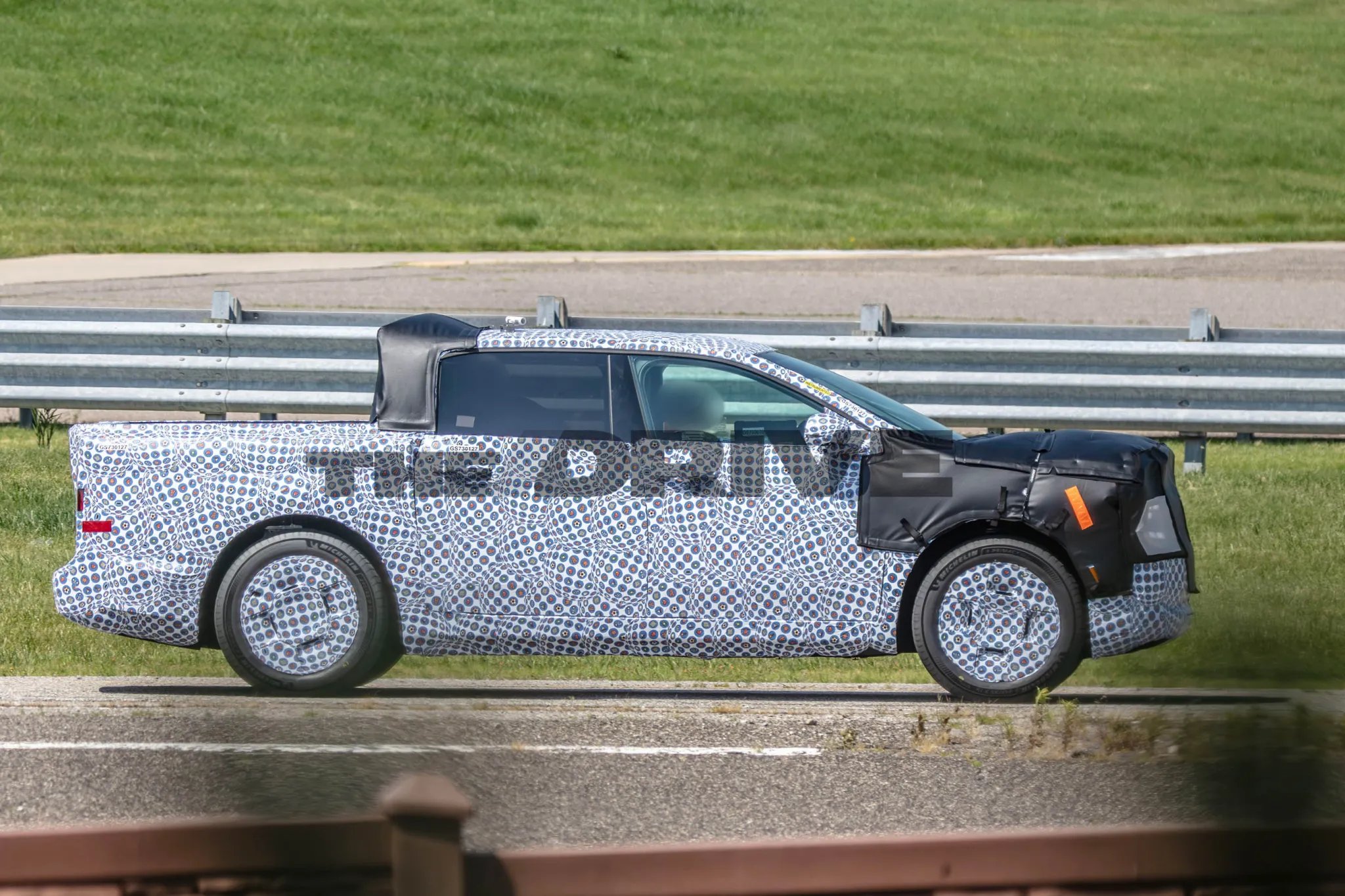 Difficulties in Naming a New Car: Professionals Challenge Ford's Choice