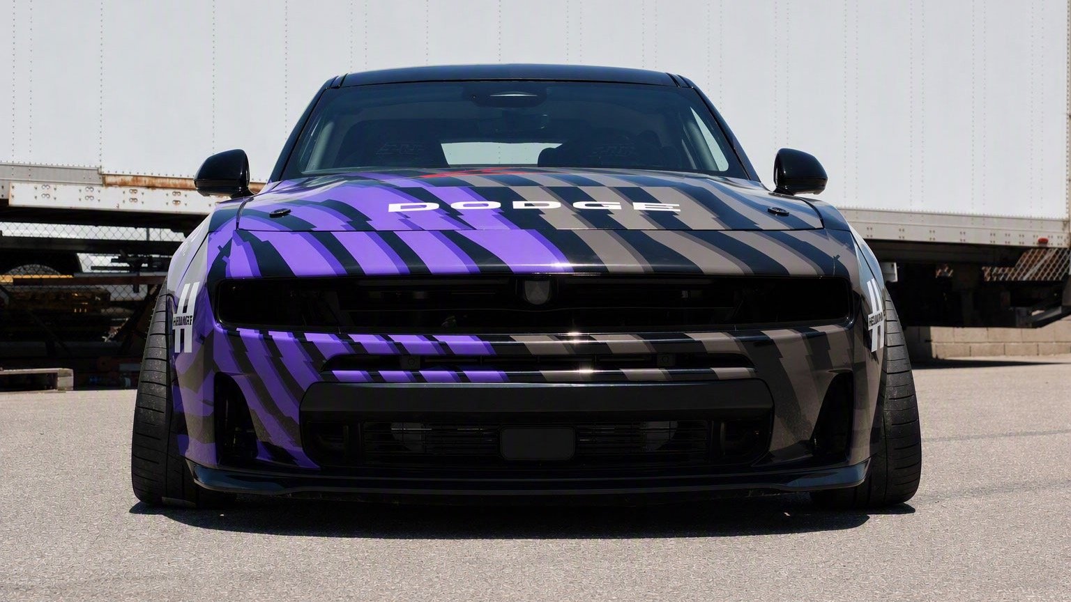 Dodge's Initiatives to Market the New Charger Without Providing a V8 Engine