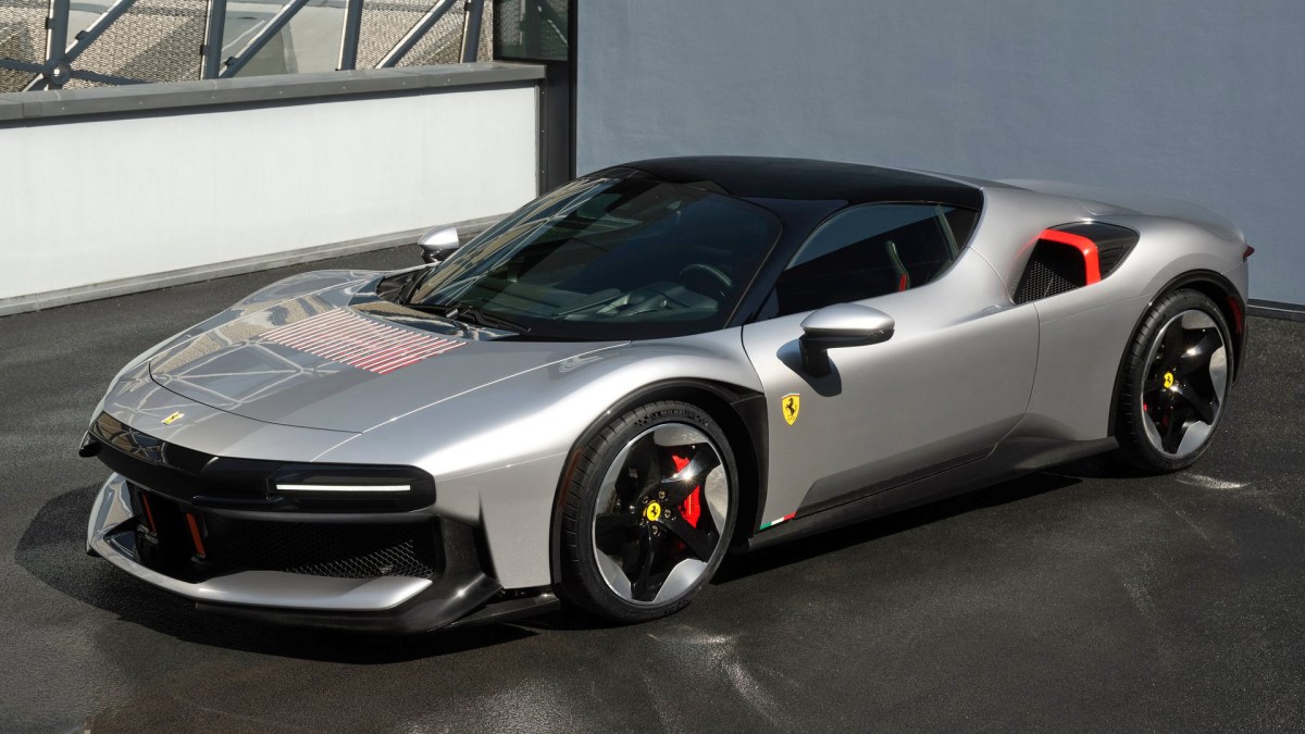 Ferrari CZ26 One-Off Unveils Distinctive Attributes for the SF90 Stradale: TDS