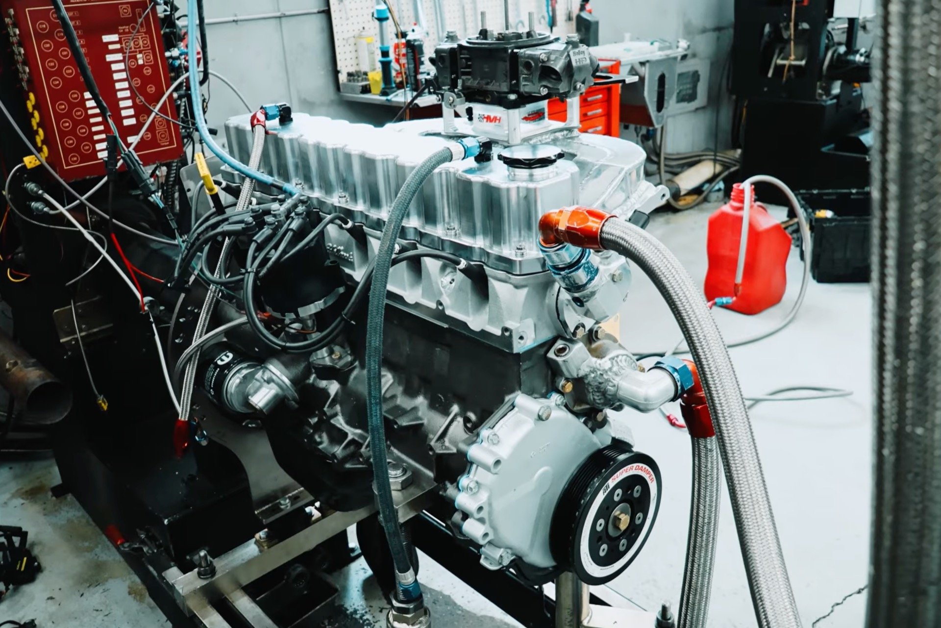 Alteration of Renowned Jeep 4.0L Engine with Extra Liter of Displacement Leads to Notable Power Boost