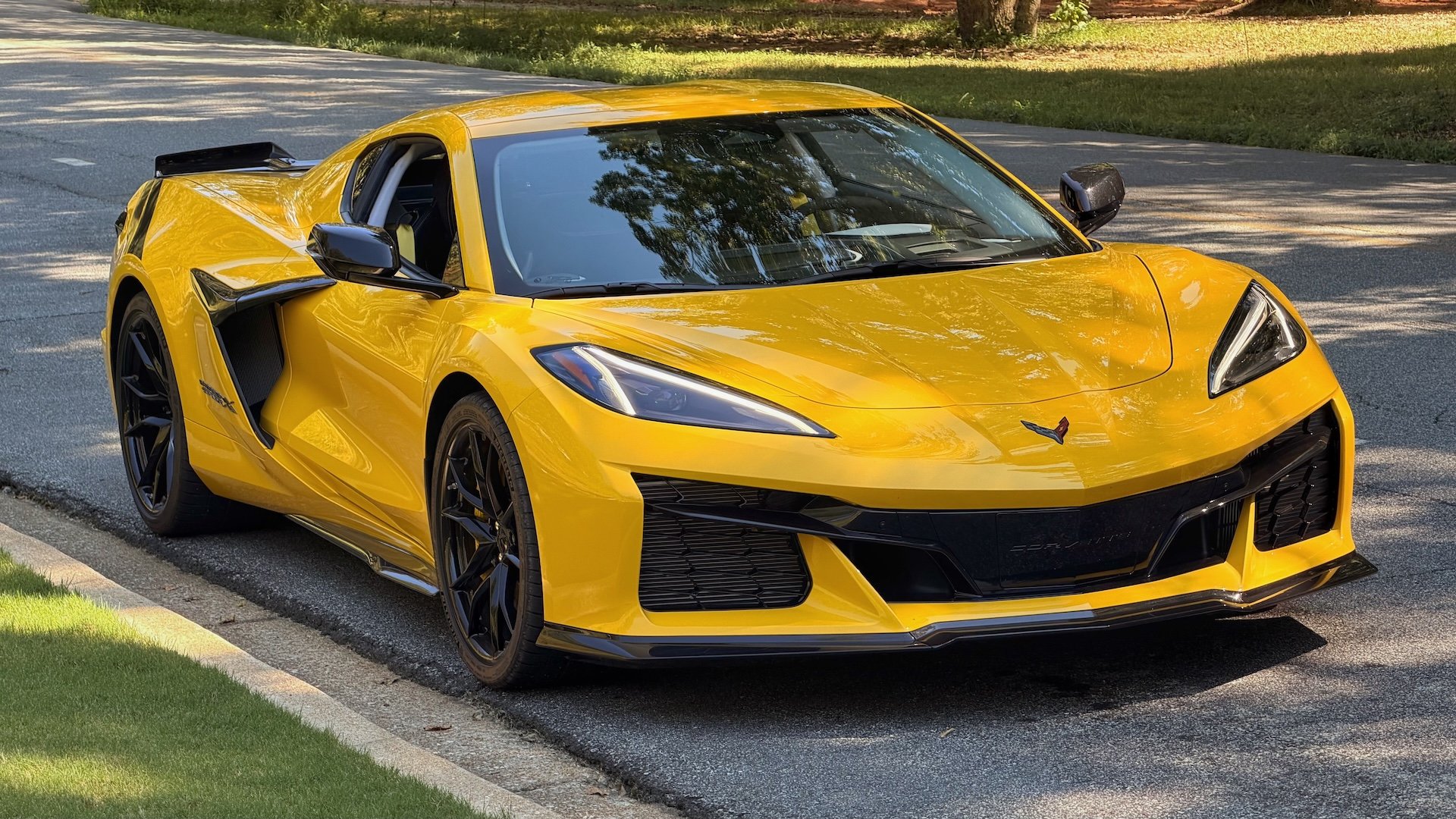 Examination of the 2027 Chevy Corvette Grand Sport X: Progression from the E-Ray Hybrid Base