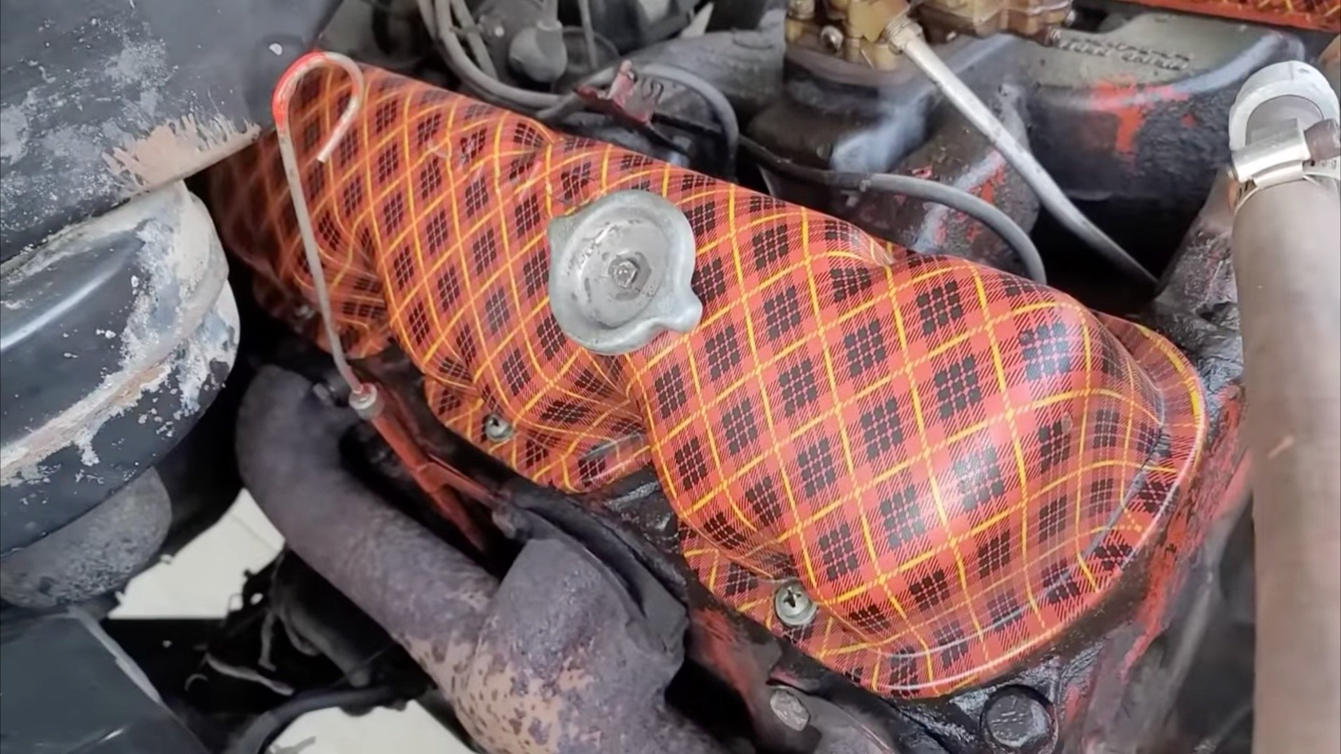 GMC Unveiled Plaid Valve Covers as a Standard Choice in 1963