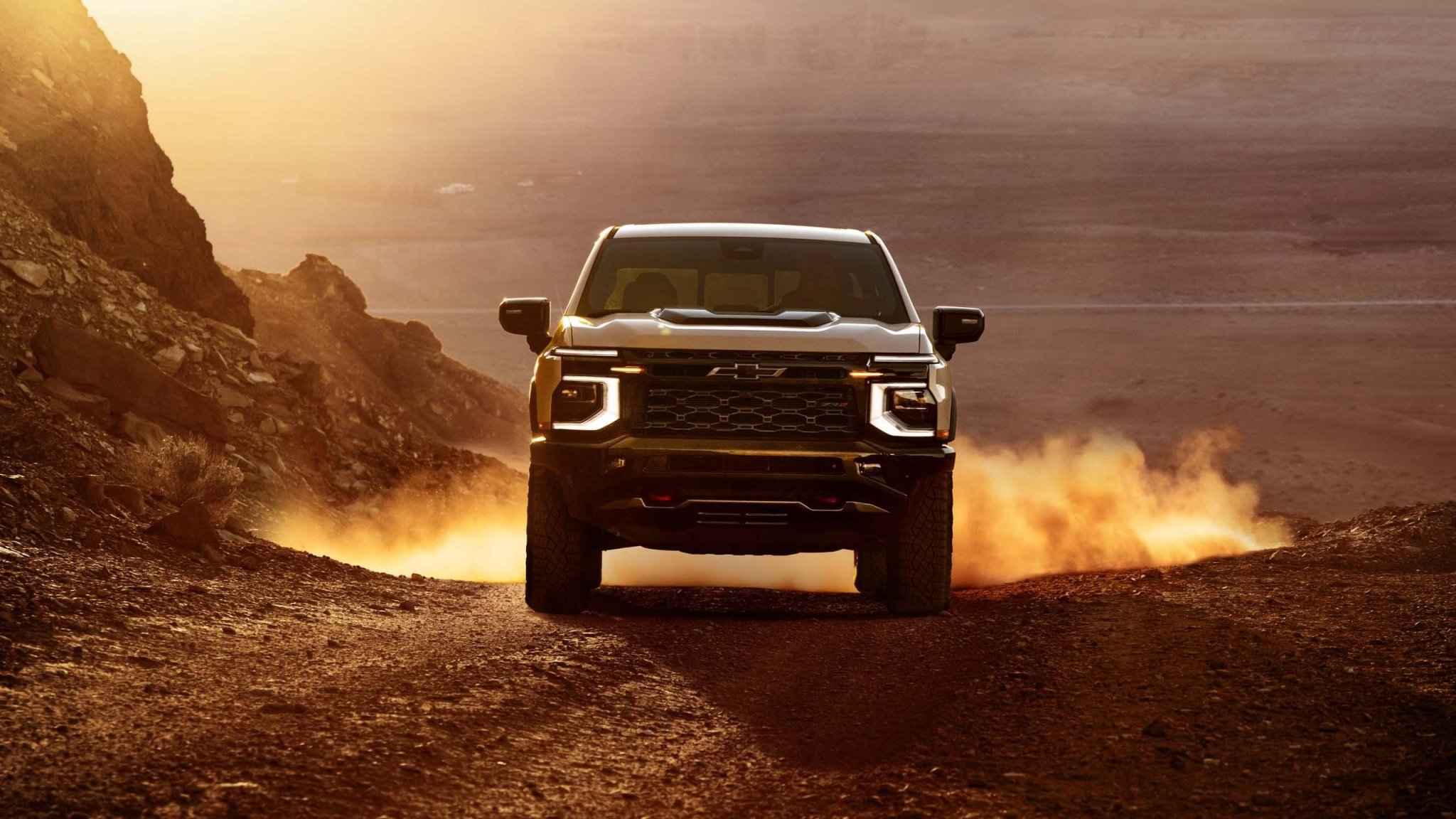 GMâs Future Silverados Should Need Fewer Dealership Visits. One Computer Is the Key