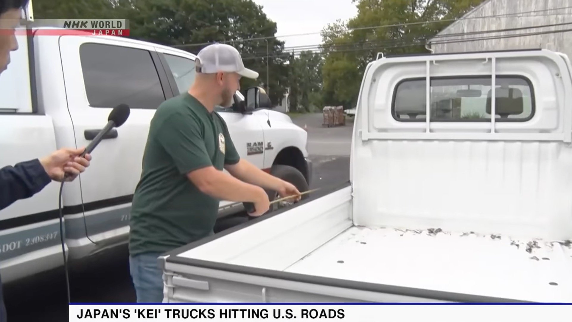 Japanese Television Network Interviews Americans About Their Love for Kei Trucks