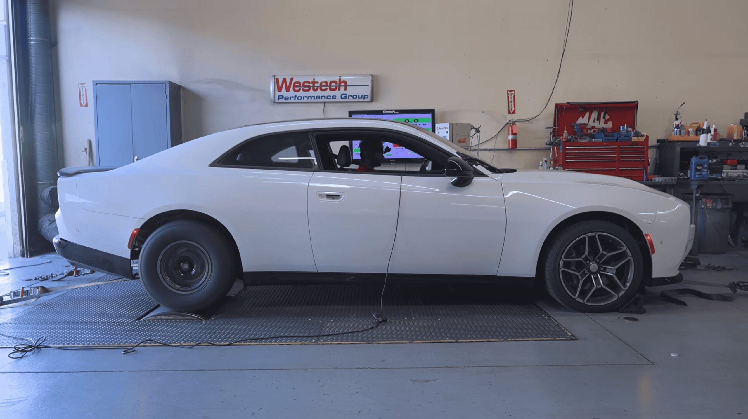 Still Waiting for a New V8 Dodge Charger? This Hurricane I6 Is Making 970 HP at the Wheels