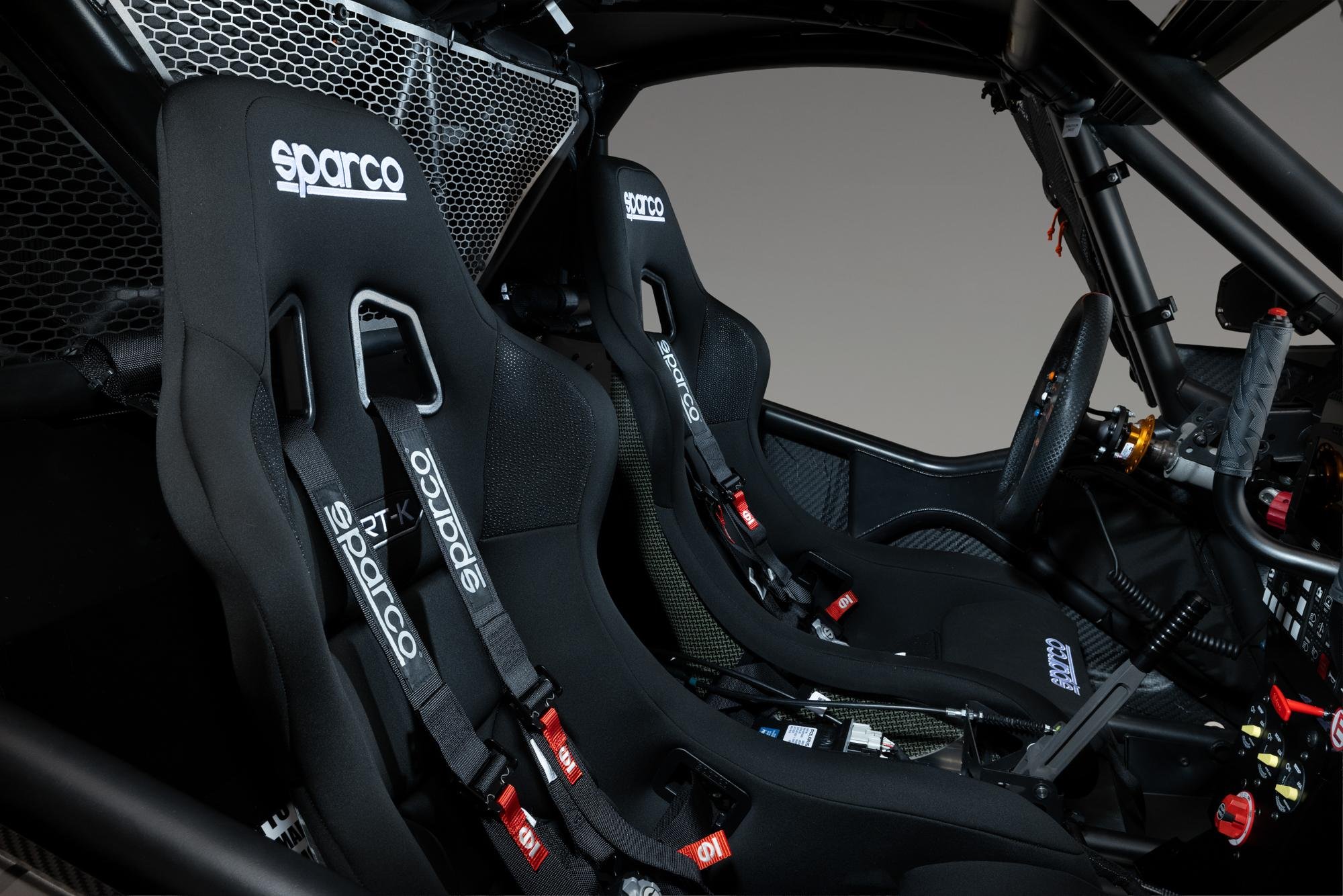 This $200,000 Polaris RZR Side-By-Side Is a 400-HP Dakar Buggy You Can Own